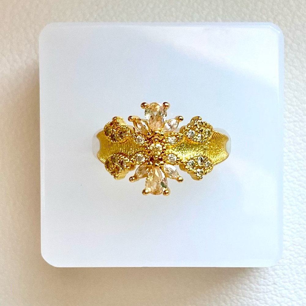 Gold Flower Cluster Ring